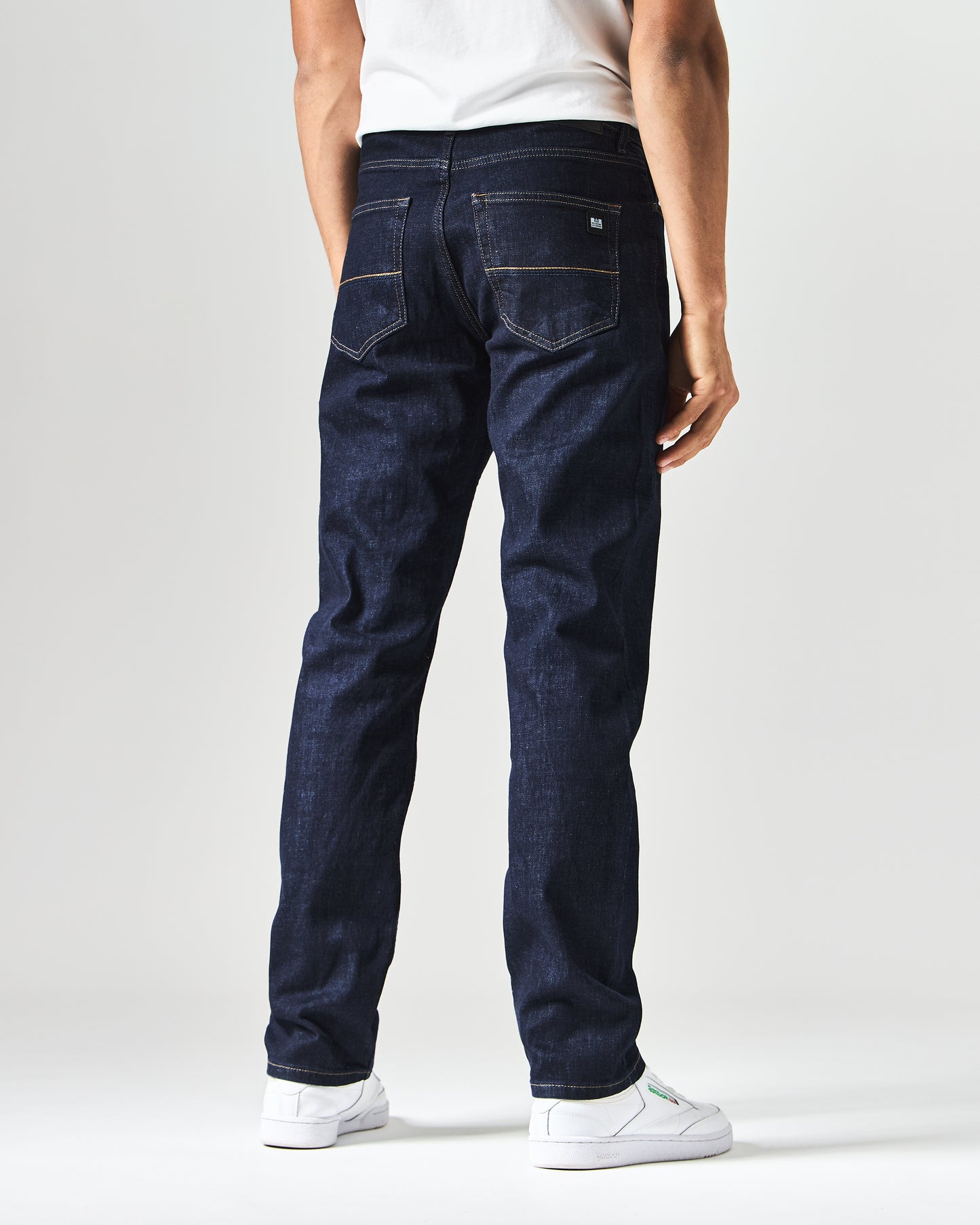 Weekend Offender Tapered Dark Rinsed Jeans